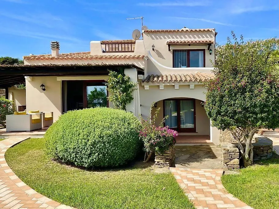 Villa Hibiscus Stintino 0*,  İtalya